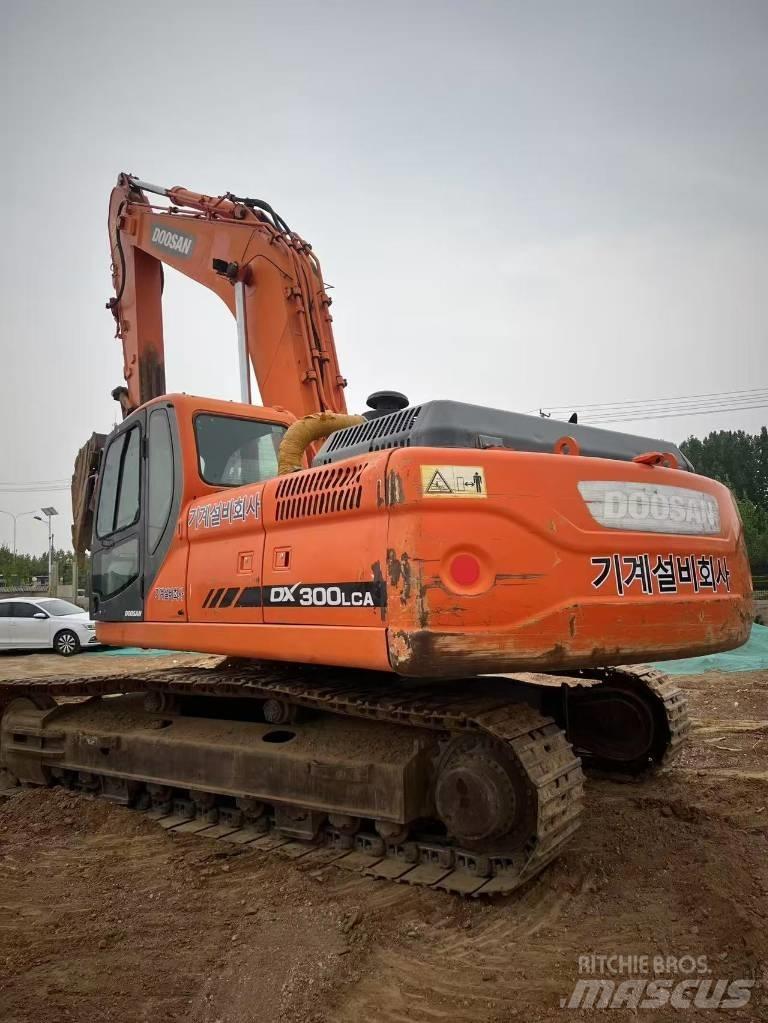Doosan DX300LCA Escavadoras de rastos