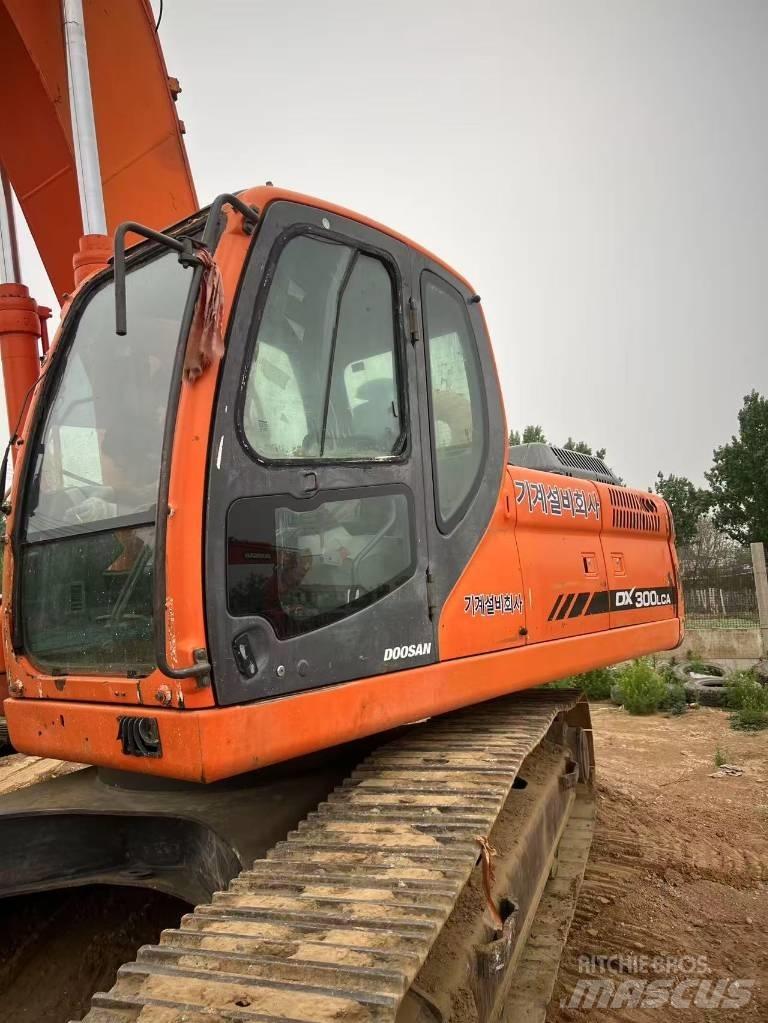 Doosan DX300LCA Escavadoras de rastos