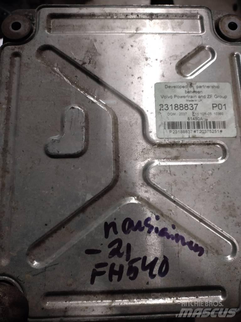 Volvo Moottori ecu Electrónica