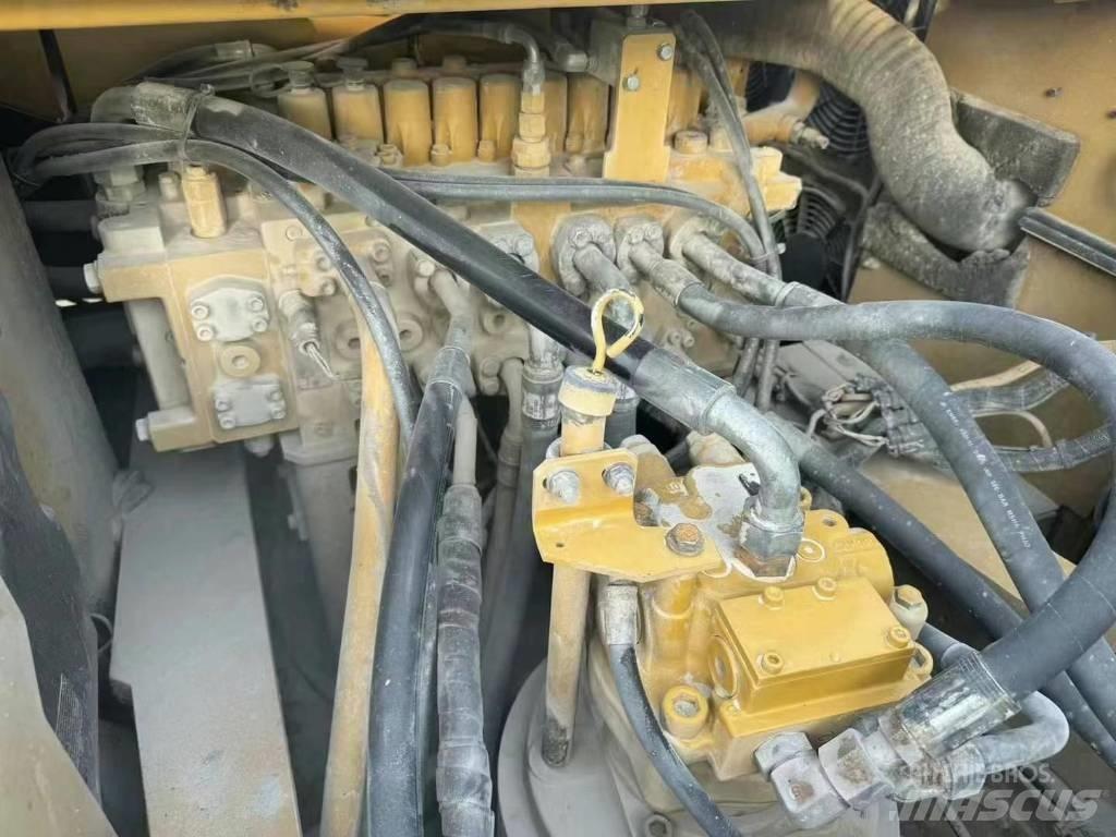 CAT 330 Escavadoras de rastos