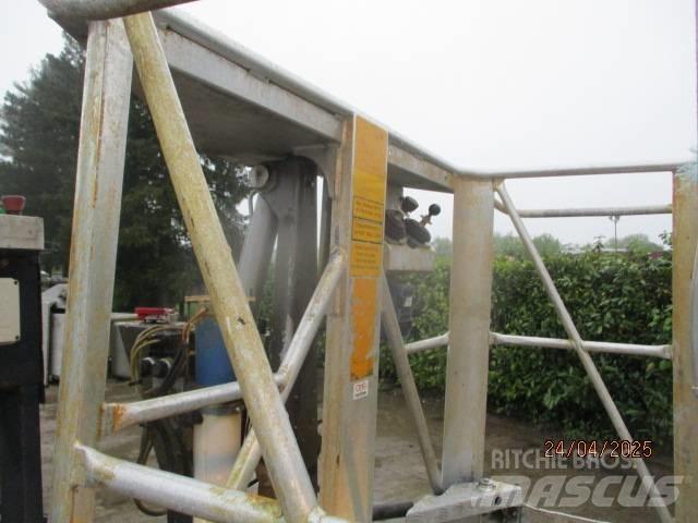 Denka-Lift DL 25 Elevadores braços Telescópicos