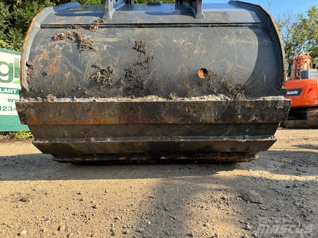 Doosan DX 140 LC Baldes
