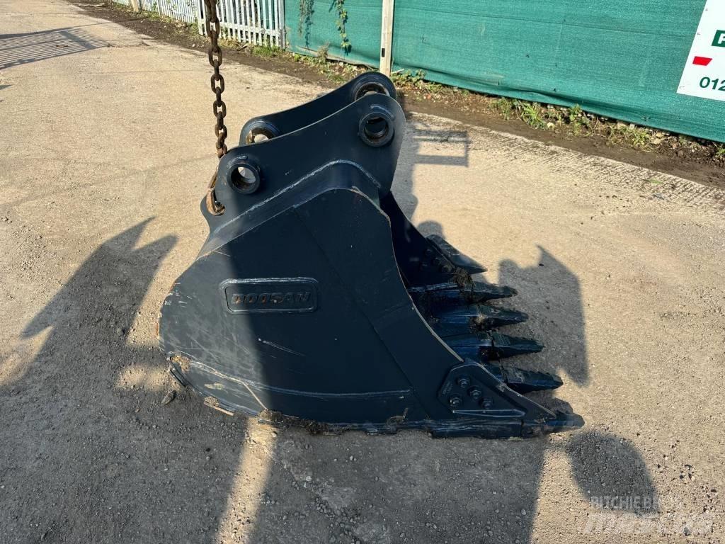 Doosan DX 140 LC Baldes