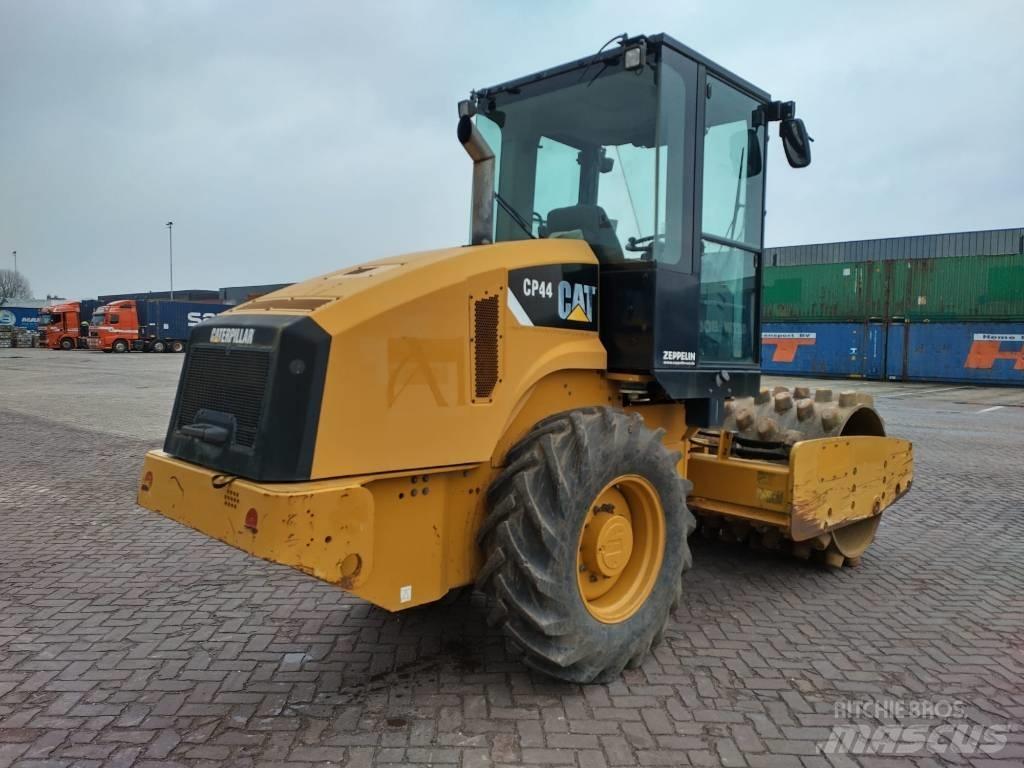 CAT CS CP44 Cilindros Compactadores monocilíndricos