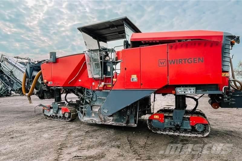 Wirtgen W220 Outros Camiões