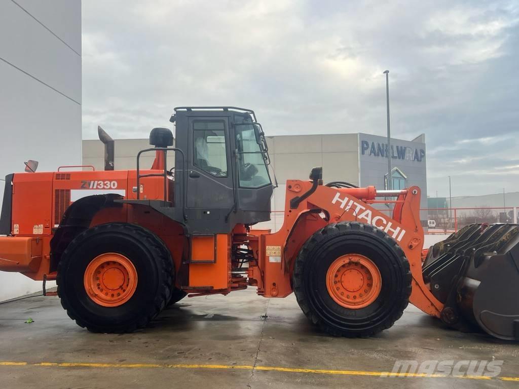 Hitachi ZW 330 Pás carregadoras de rodas