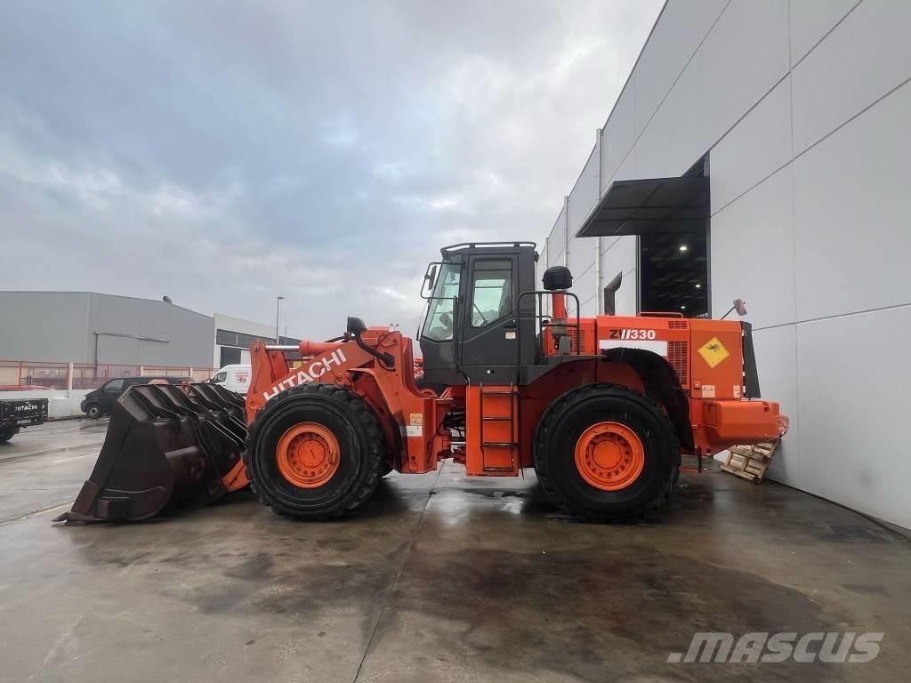 Hitachi ZW 330 Pás carregadoras de rodas