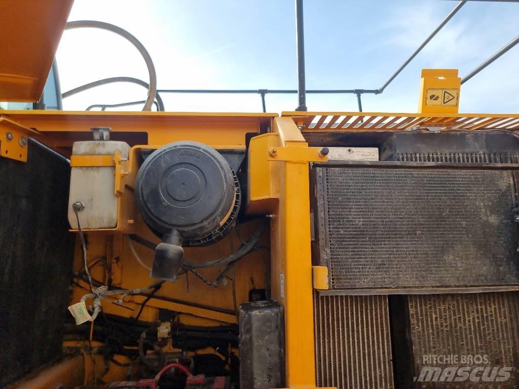 JCB JS 220 LC Escavadoras de rastos