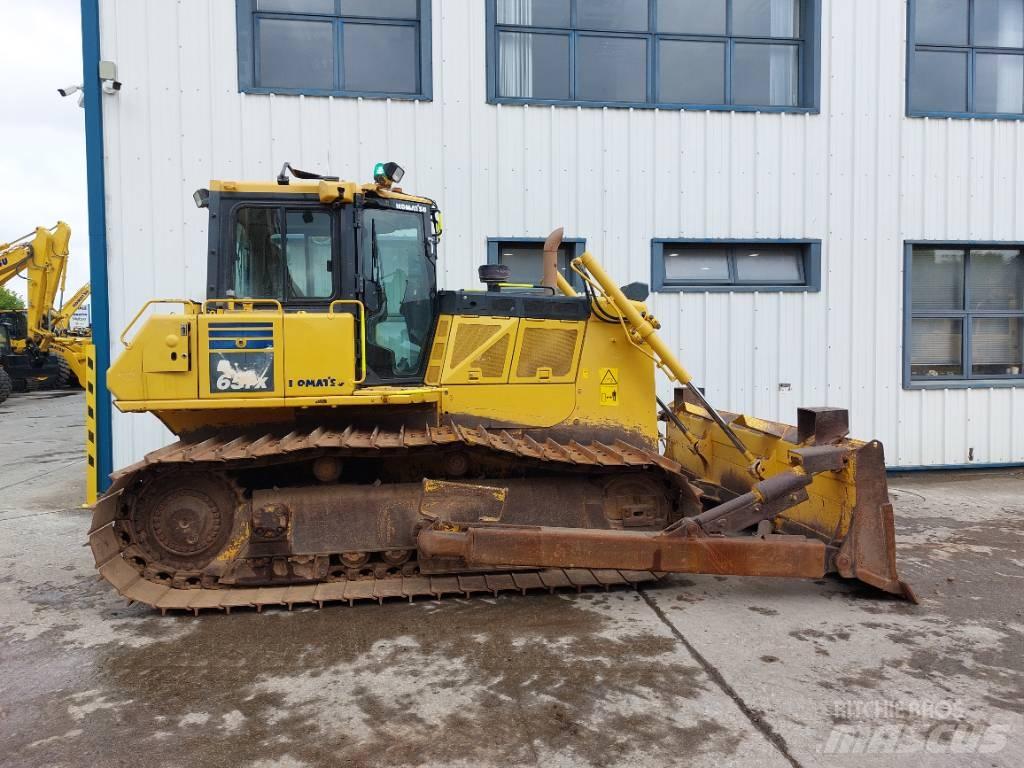 Komatsu D65PX-18 Dozers - Tratores rastos