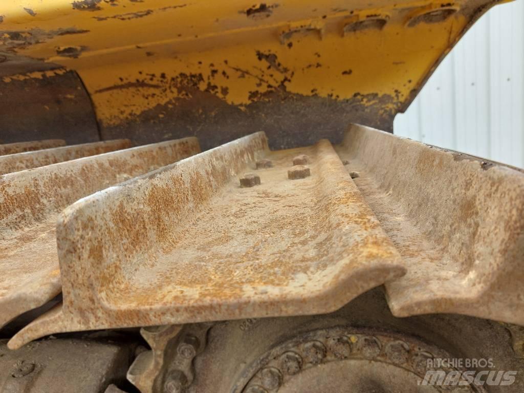 Komatsu D65PX-18 Dozers - Tratores rastos