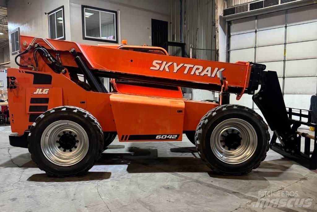 SkyTrak 6042 Manipuladores telescópicos