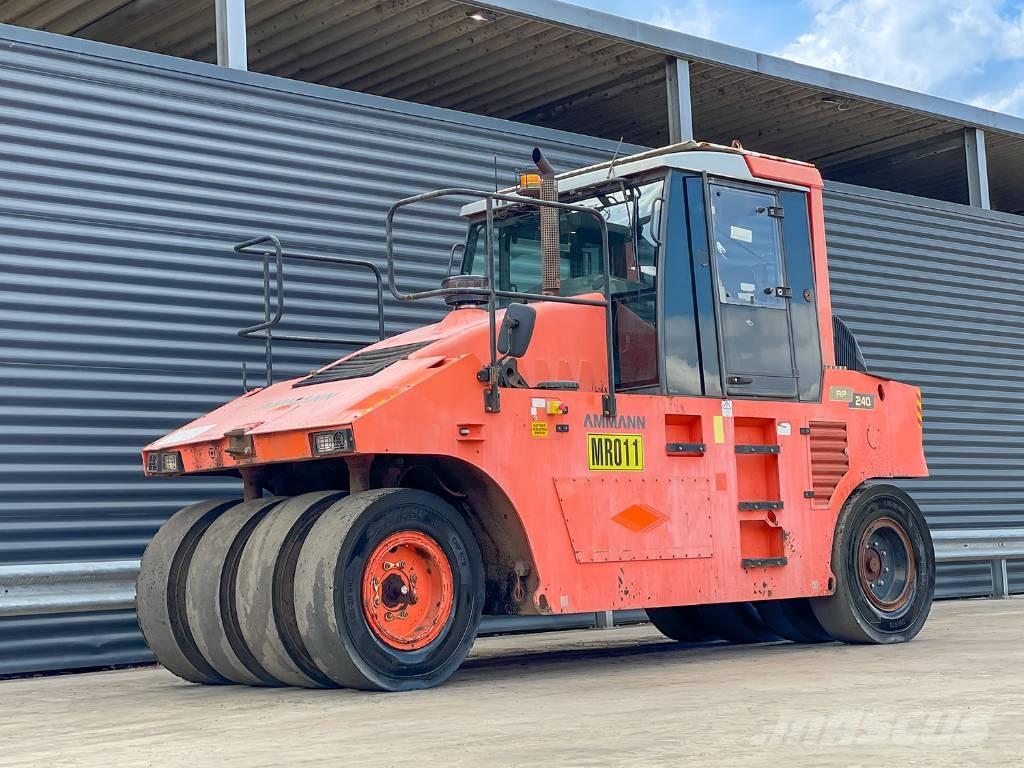 Ammann AP 240 Cilindros Compactadores de pneus
