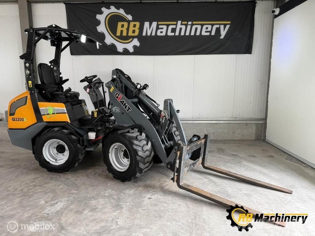 GiANT G2200E Pás carregadoras de rodas