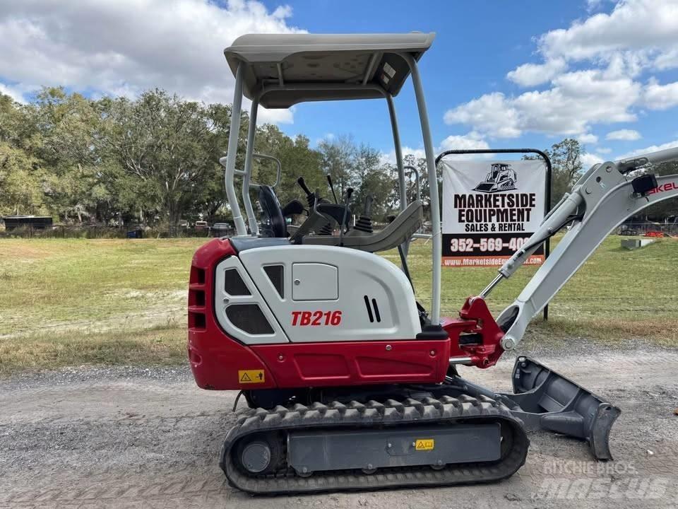 Takeuchi TB 216 Mini Escavadoras <7t