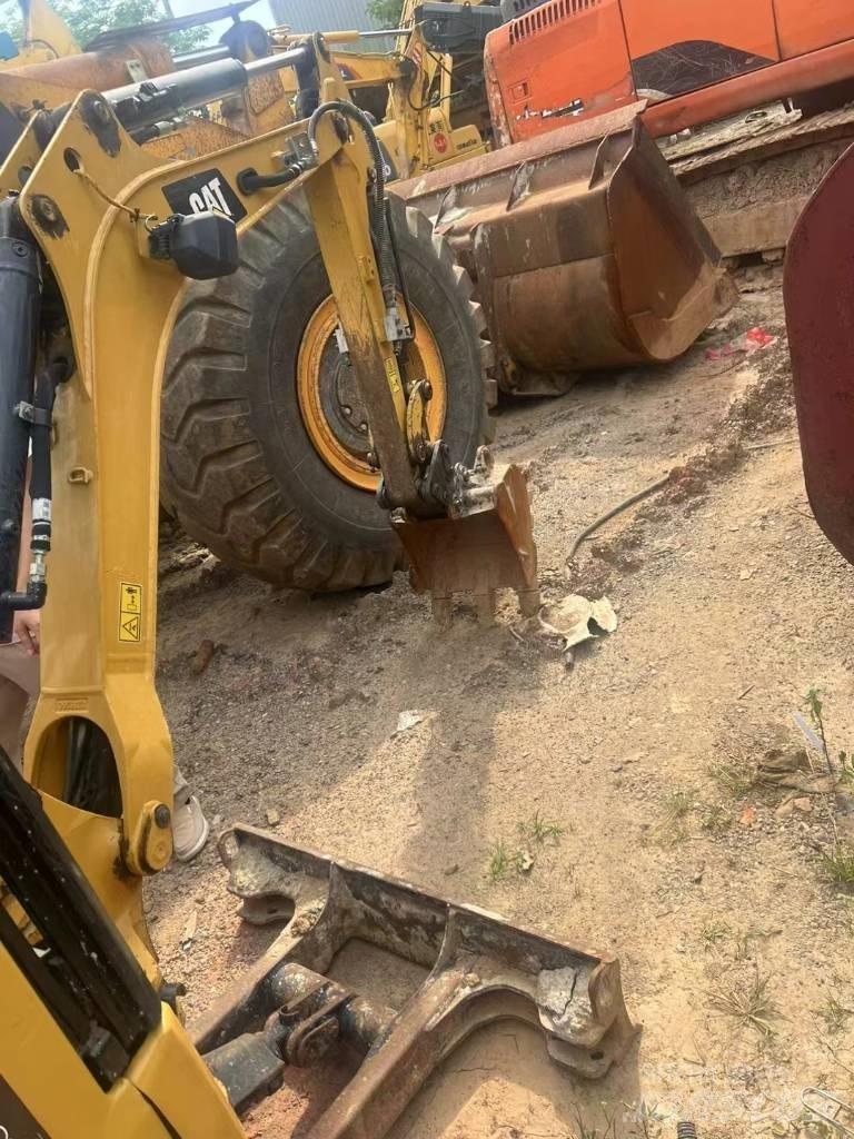 CAT 301.7 Mini Escavadoras <7t