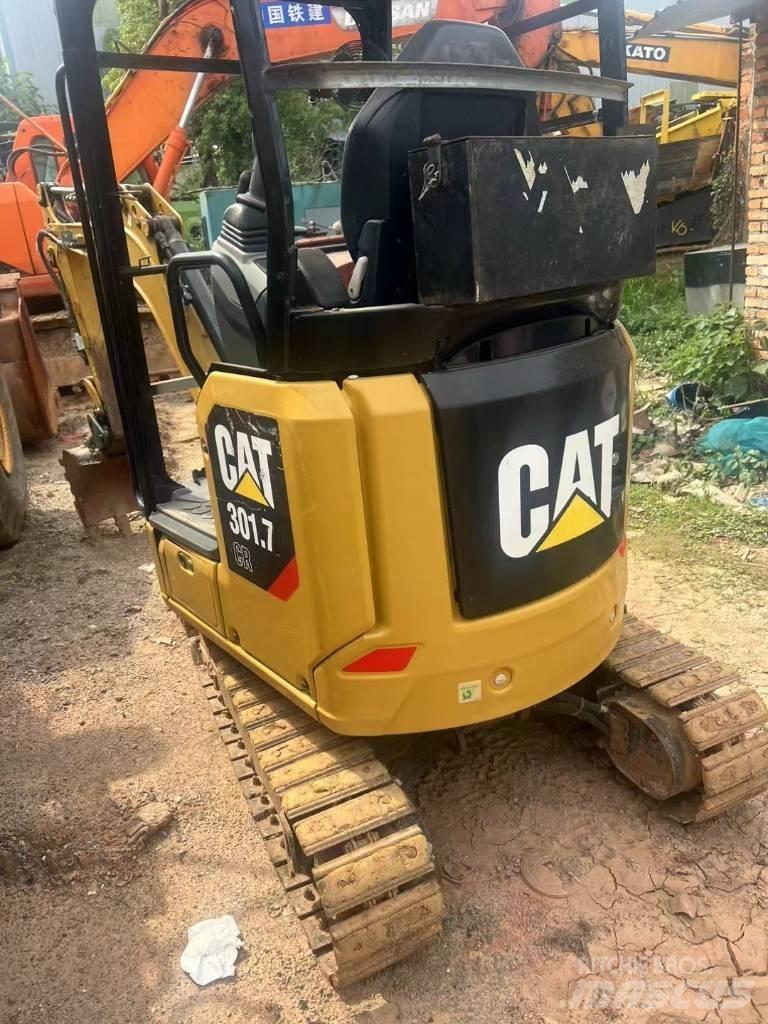 CAT 301.7 Mini Escavadoras <7t