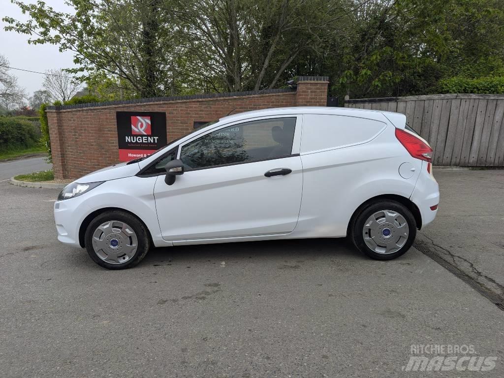 Ford Fiesta Van Carrinhas de caixa fechada