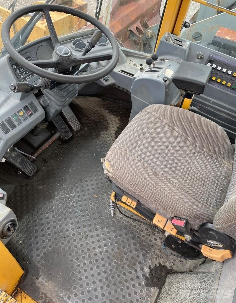 Volvo L120C Pás carregadoras de rodas