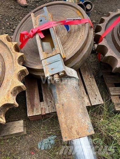 Liebherr R954CHD Pneus, Rodas e Jantes