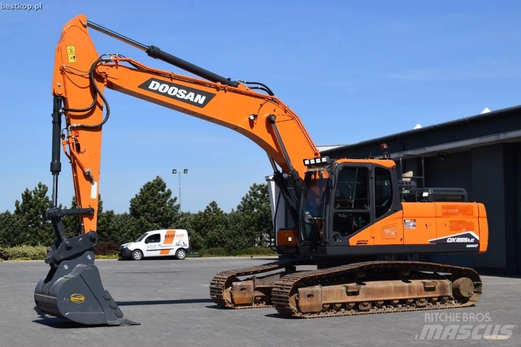 Doosan DX 255 LC-7 Escavadoras de rastos