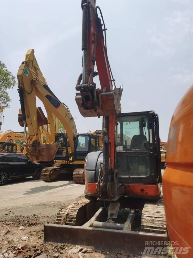 Hitachi ZX 55 Mini Escavadoras <7t