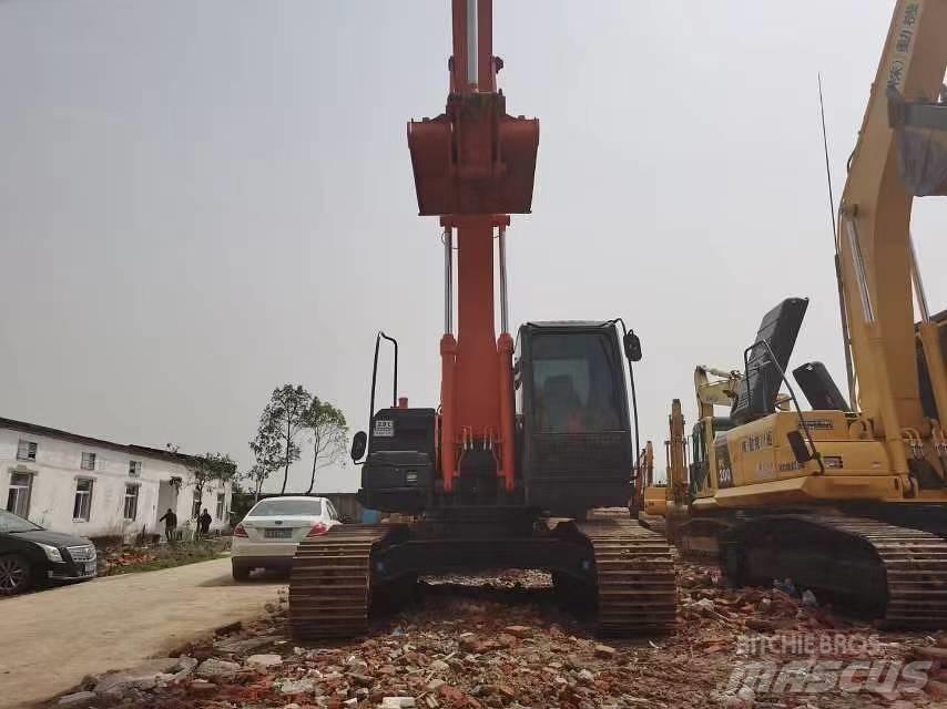 Hitachi ZX 210 Escavadoras de rastos