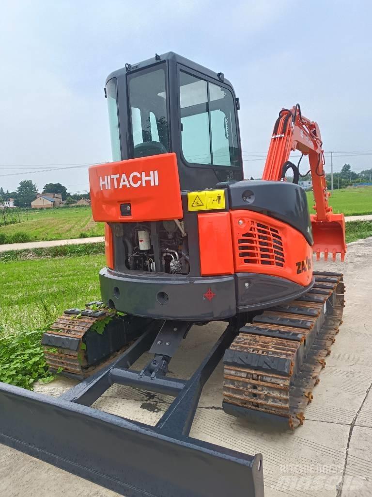 Hitachi ZX50U Mini Escavadoras <7t