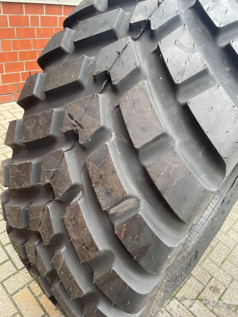 BKT 650/65R30,5 Pneus Agrícolas