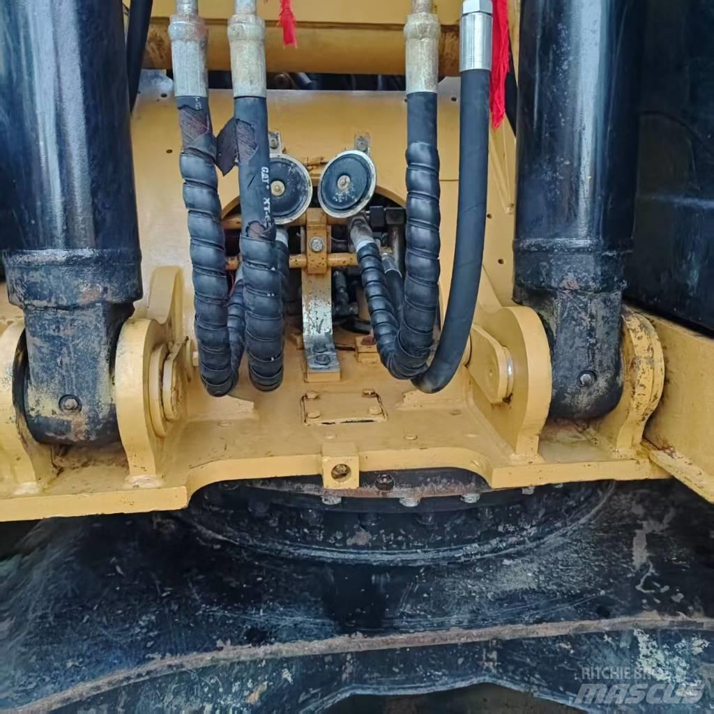 CAT 313 D Escavadoras de rastos