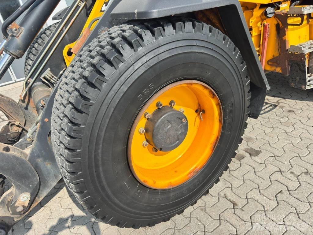 JCB 413 Pás carregadoras de rodas