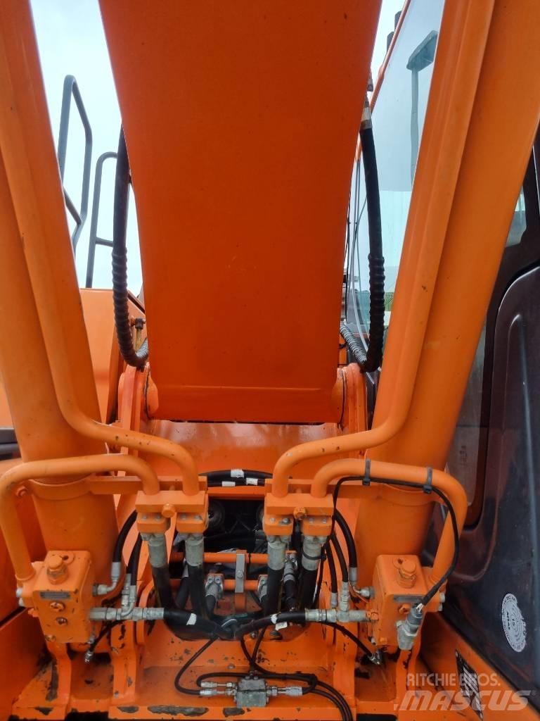 Doosan DX 180 LC-3 Escavadoras de rastos