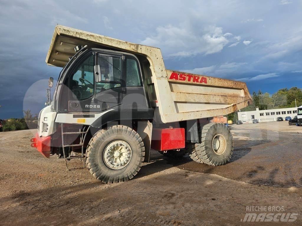 Astra RD 28 C Camiőes dumper basculantes rígidos