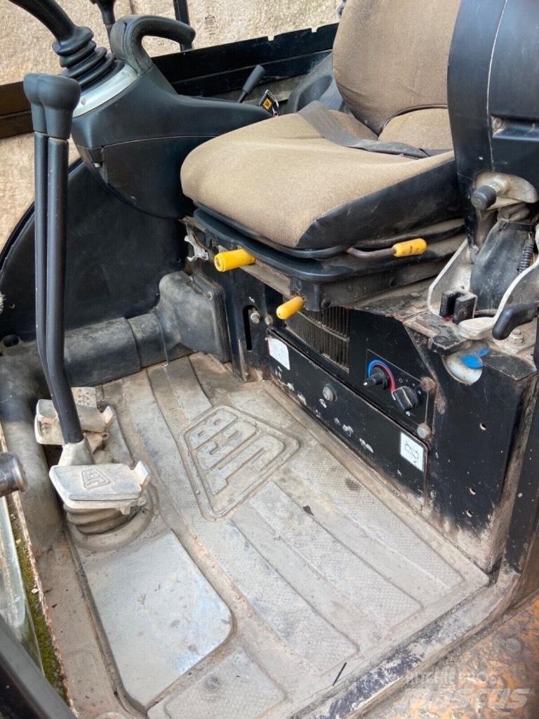 JCB 8030 ZTS Mini Escavadoras <7t