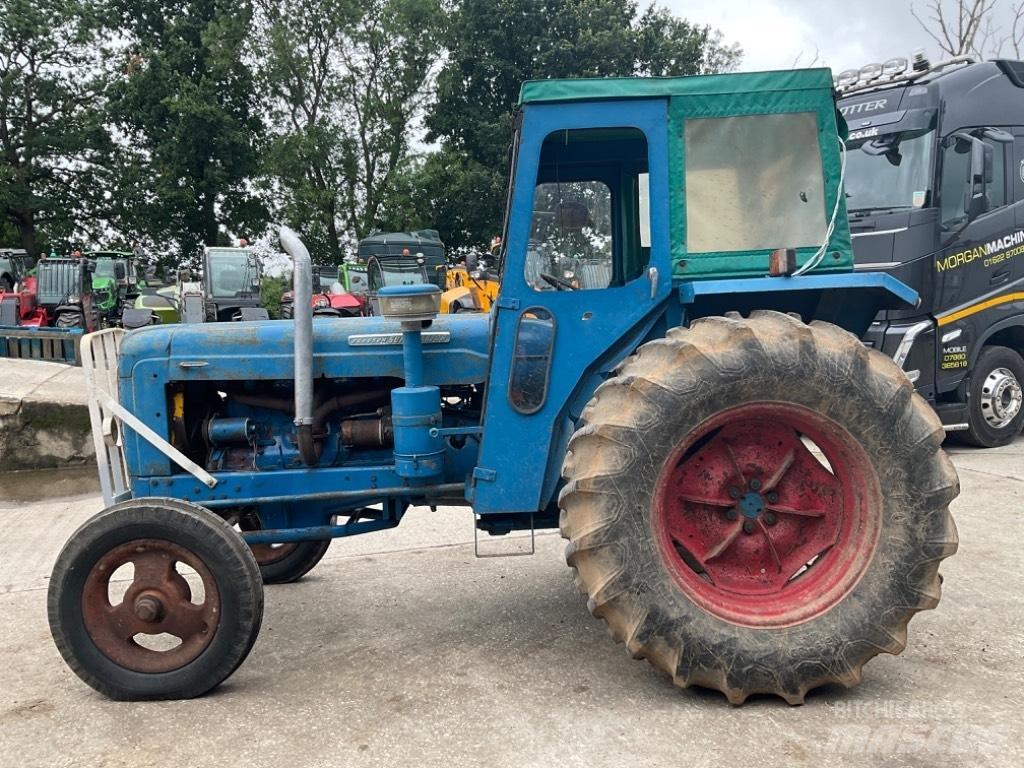 Fordson Super Major Tratores Agrícolas usados