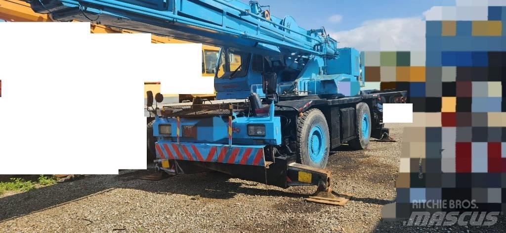 Kato KR 35 H-3 Gruas Fora-de-estrada