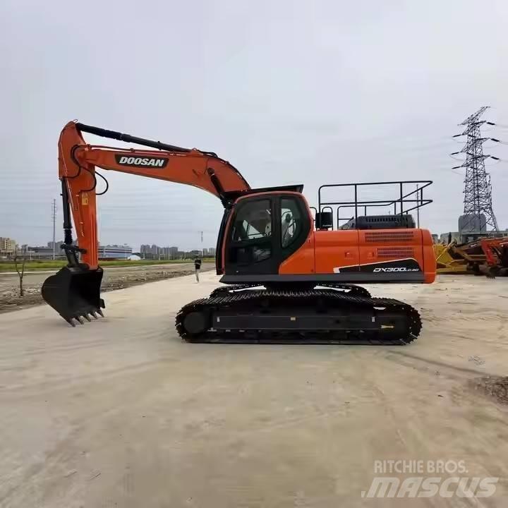 Doosan DX300LC Escavadoras de rastos