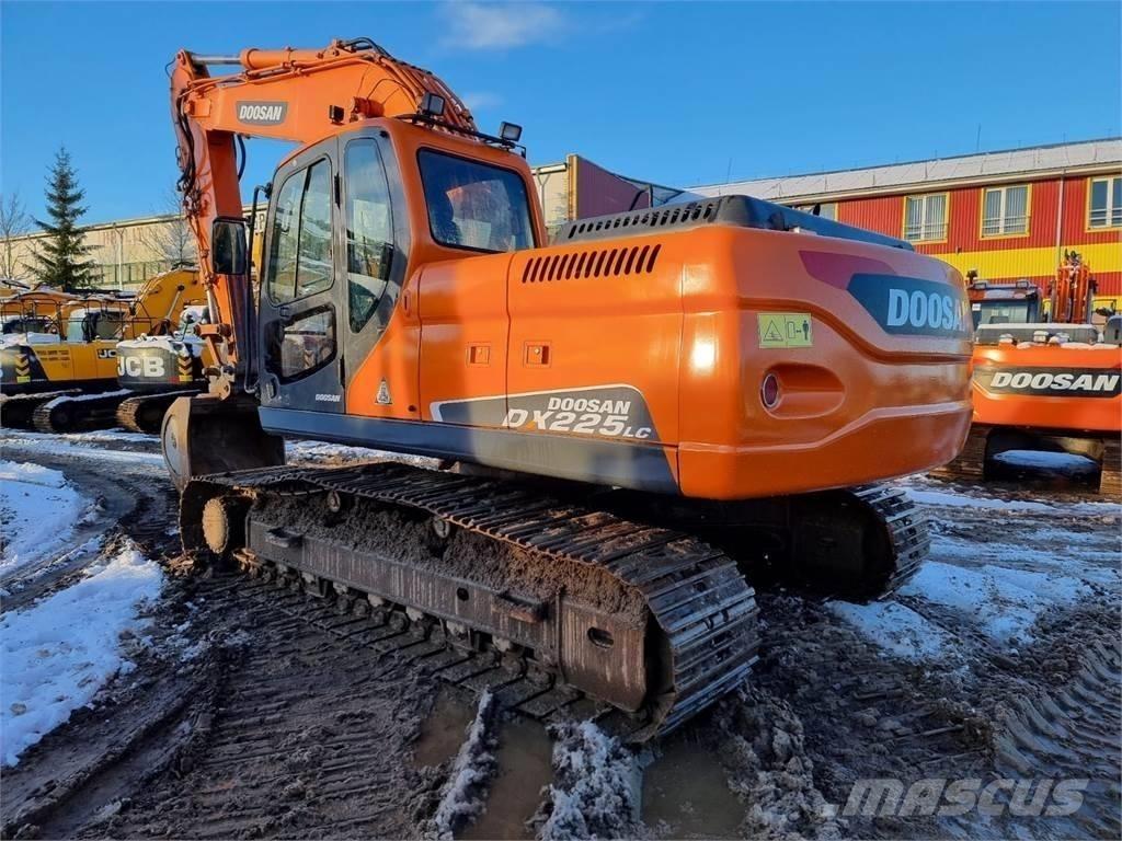 Doosan DX 225 LC Escavadoras de rastos