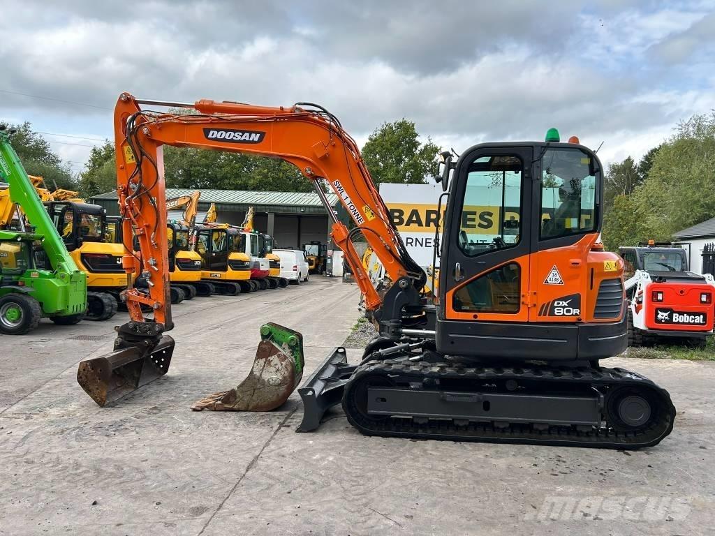 Doosan DX 80 R Escavadoras Midi 7t - 12t