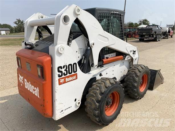 Bobcat S 300 Carregadoras de direcção deslizante