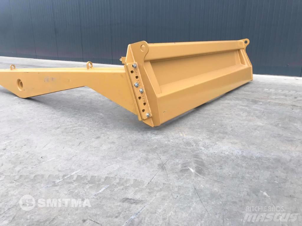 CAT 725 Portas traseiras
