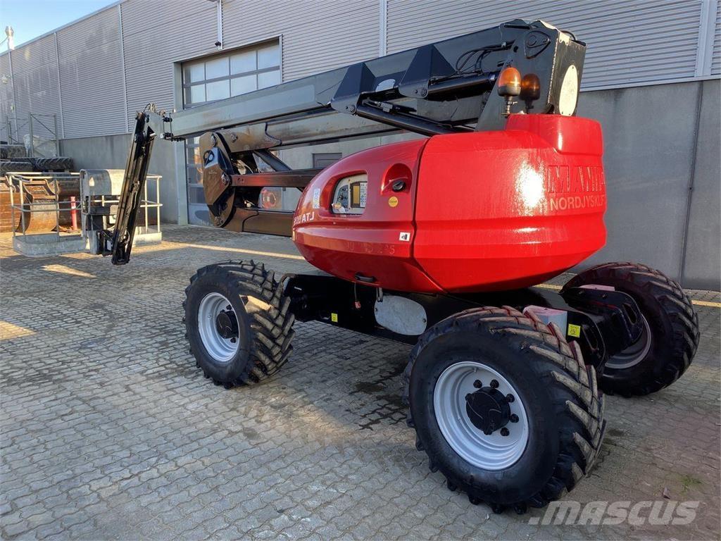 Manitou 200ATJ RC Elevadores braços articulados