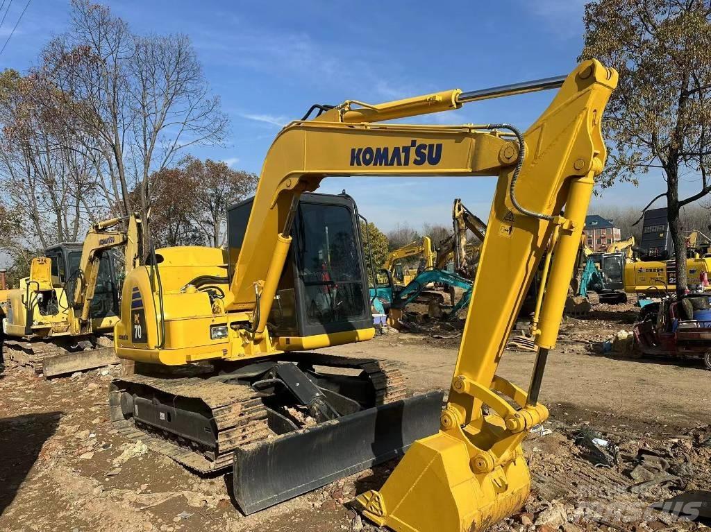 Komatsu PC 70 Escavadoras Midi 7t - 12t