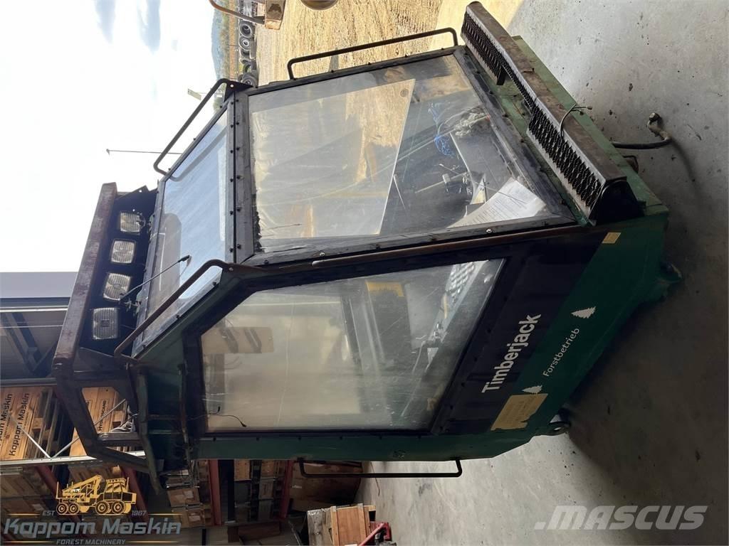 Timberjack 1270 Cabines e interior