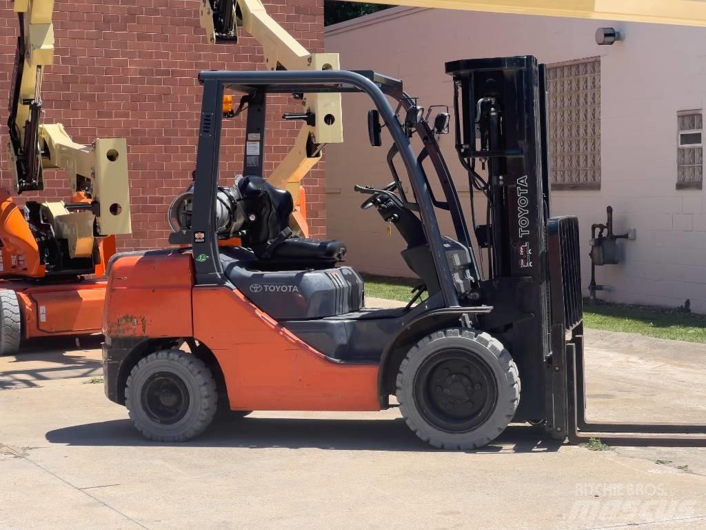 Toyota 8 FG U 30 Empilhadores - Outros