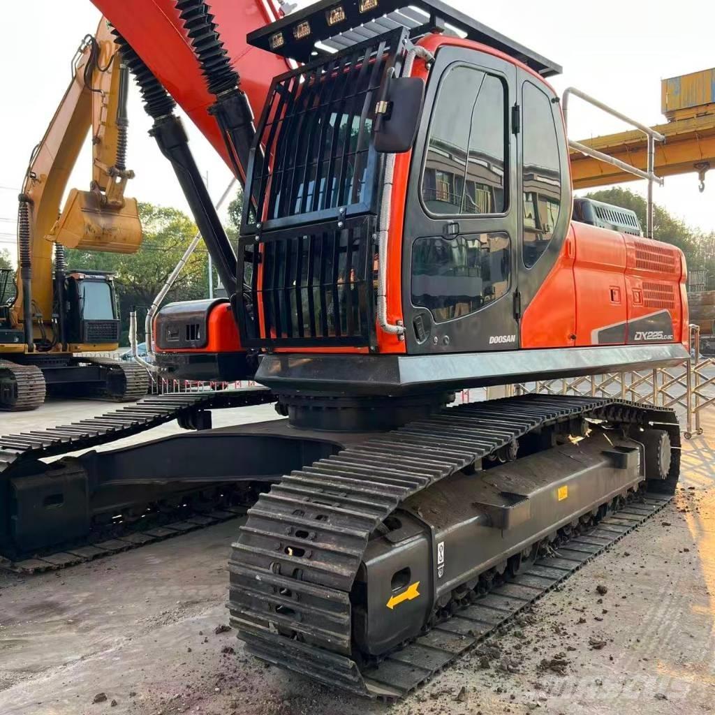 Doosan DX225LC-9C Escavadoras Midi 7t - 12t