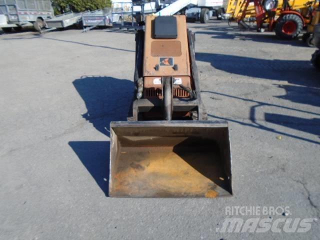 Ditch Witch SK 650 Carregadoras de direcção deslizante