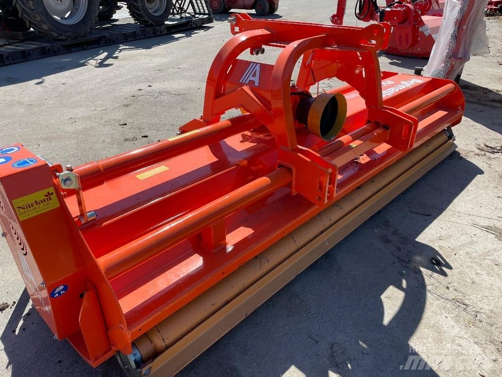 Agrimaster RV 320 Gadanheiras e cortadores de folhas para pastos