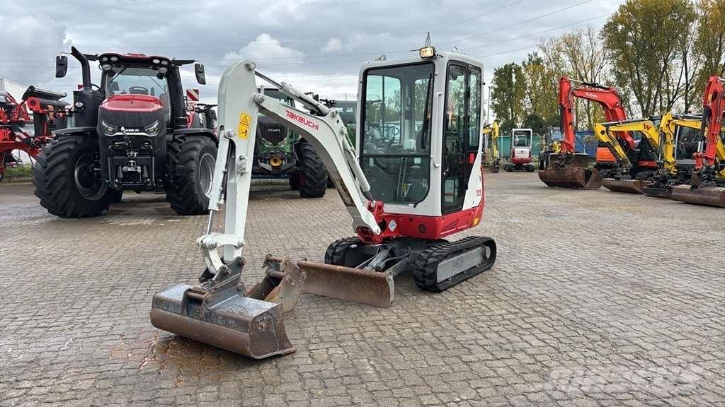 Takeuchi TB216 Mini Escavadoras <7t
