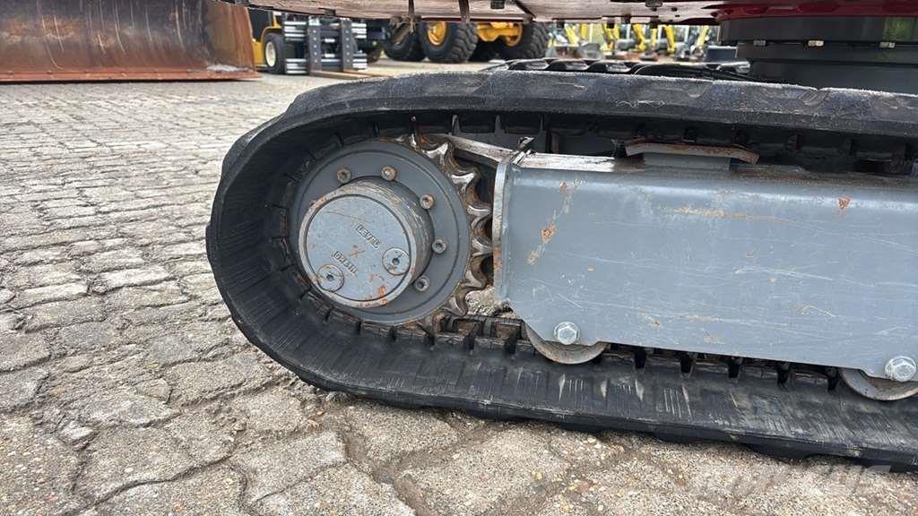 Takeuchi TB216 Mini Escavadoras <7t