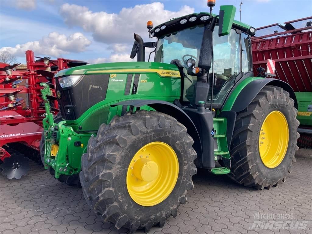 John Deere 6R250 Tratores Agrícolas usados